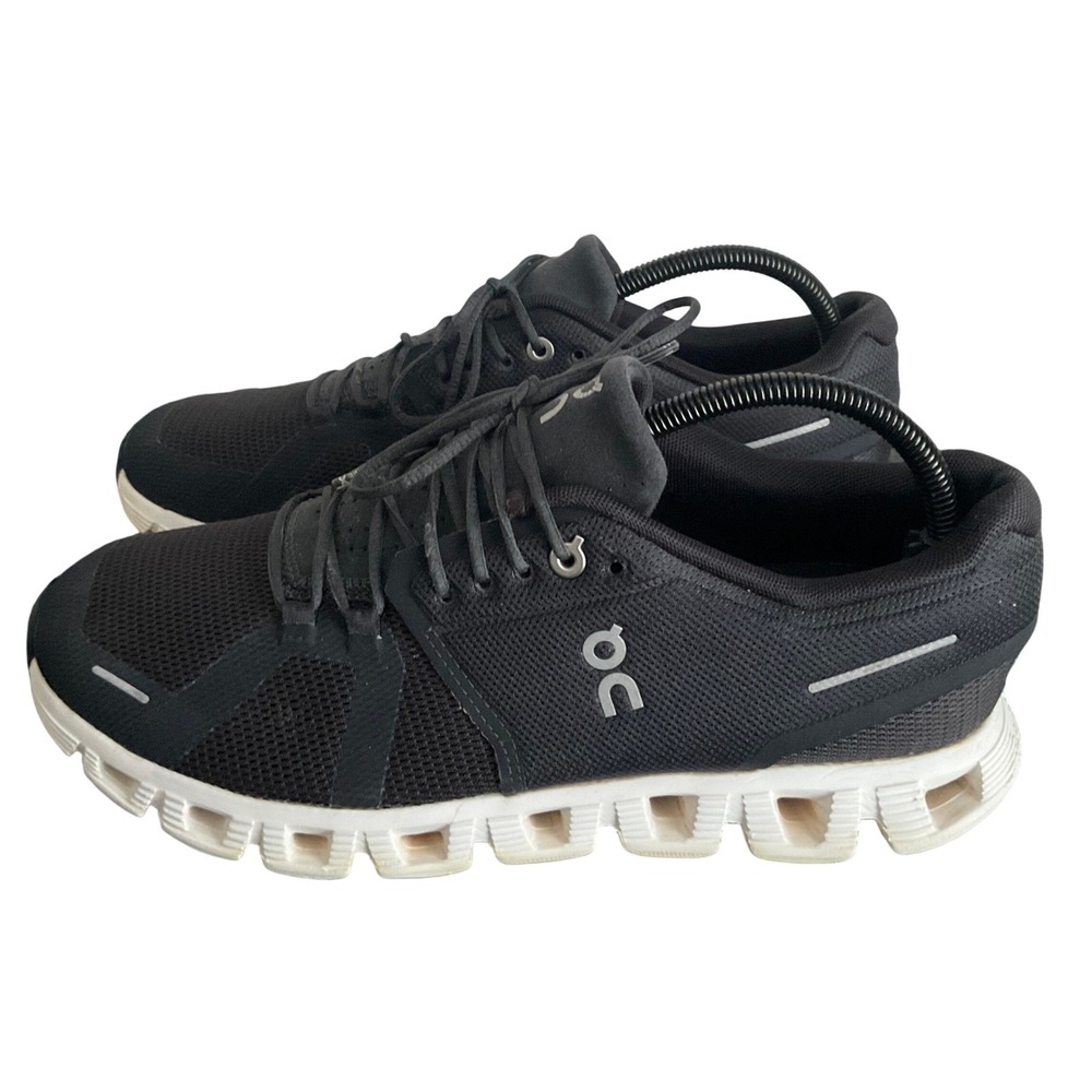 On Cloud 5 Womens Running Shoes Black White 59.98904 Size 9.5 Athletic Sneakers